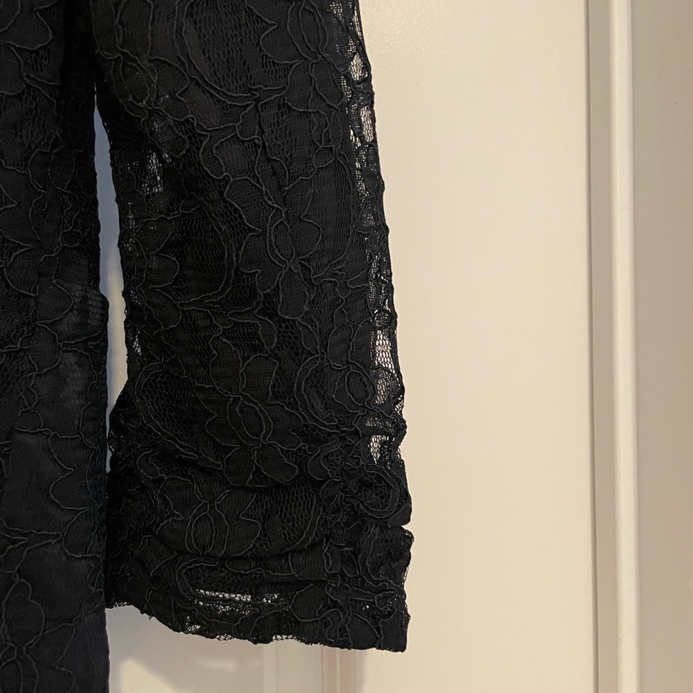 Express Vintage Cropped 2 Button Lace Blazer - Picture 3 of 5